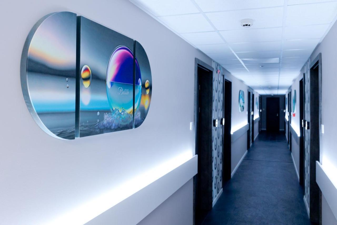 Bubble Hotel Es Rendezvenykoezpont Zalaegerszeg Buitenkant foto